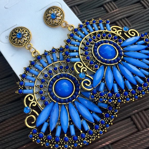 large blue rhinestone statement earrings - Picture 3 of 5